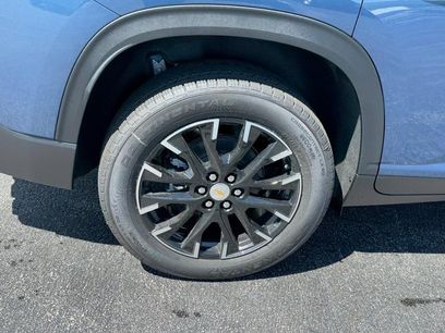 New 2026 Chevrolet Traverse LT w/ Sun and Wheel Package