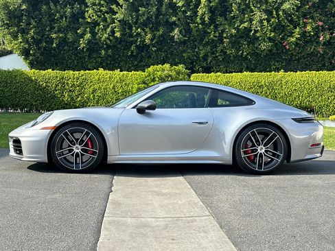 Used 2025 Porsche 911 Carrera S image 2