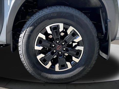 Used 2022 Nissan Frontier PRO-4X AWD/4WD image 33
