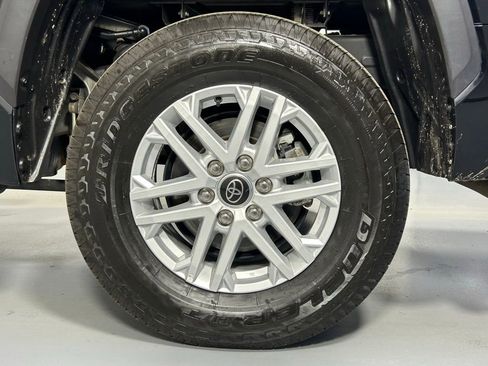 Used 2023 Toyota Tundra SR5 w/ SR5 Premium Package AWD/4WD image 36