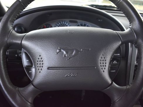 Used 2003 Ford Mustang Mach 1 RWD image 58