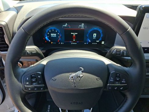 Certified 2025 Ford Bronco Sport Outer Banks w/ Outer Banks Tech Package+ AWD/4WD image 21