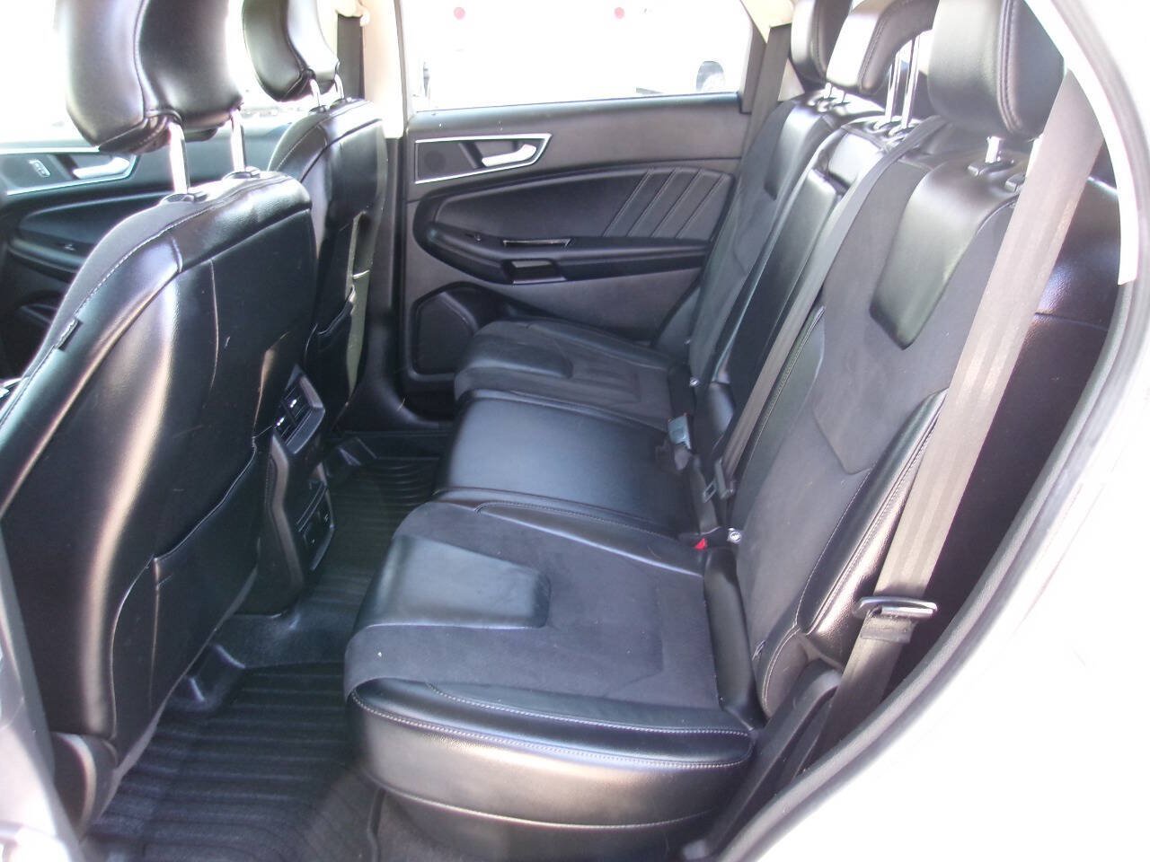Used 2018 Ford Edge Sport w/ Equipment Group 401A AWD/4WD image 13