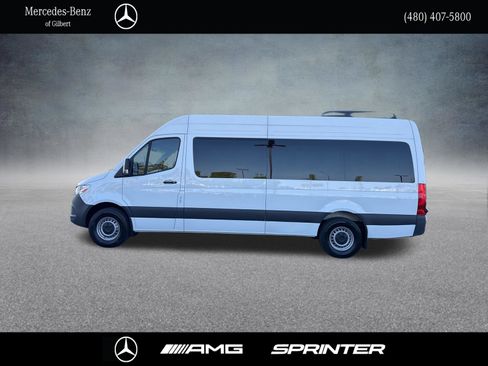 Used 2025 Mercedes-Benz Sprinter 2500 image 2