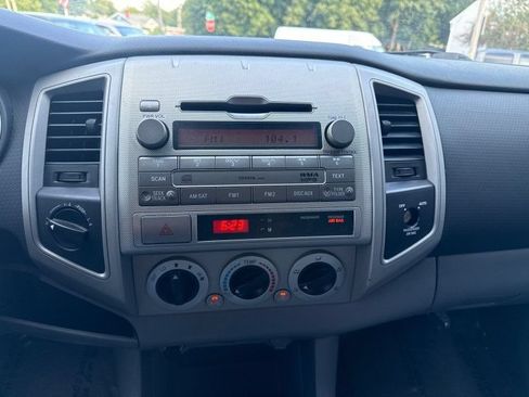 Used 2010 Toyota Tacoma 4x4 Access Cab V6 image 24