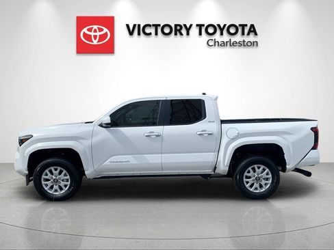 New 2026 Toyota Tacoma SR5 image 2