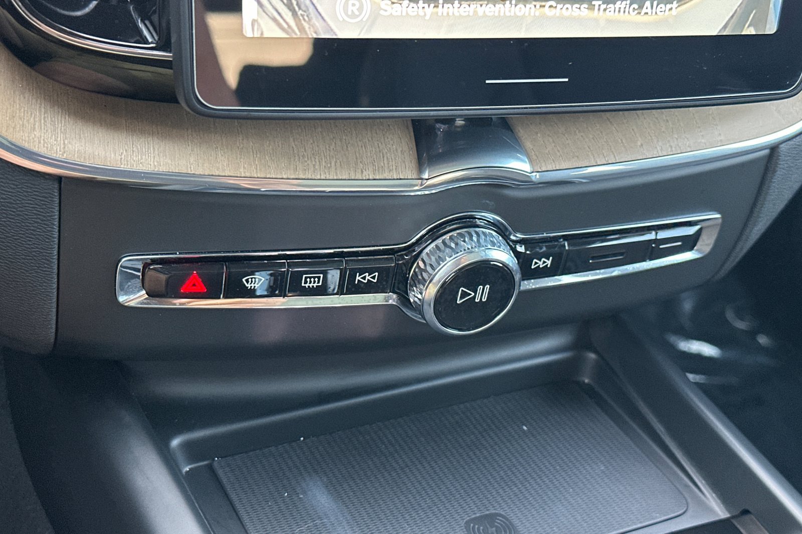Certified 2026 Volvo XC60 B5 Plus AWD/4WD image 26