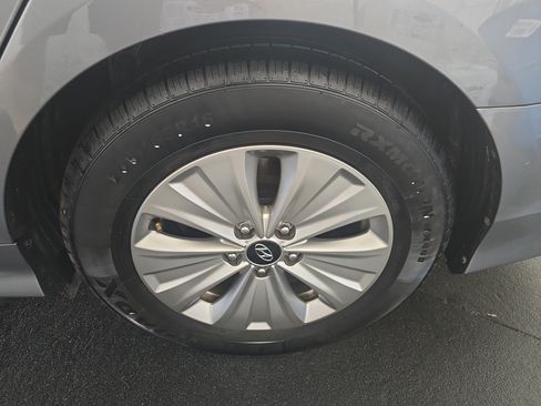 Used 2018 Hyundai Sonata SE FWD image 31