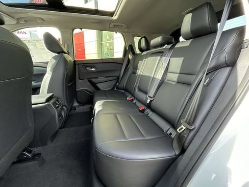Certified 2023 Nissan Rogue SV w/ SV Premium B Package AWD/4WD image 13