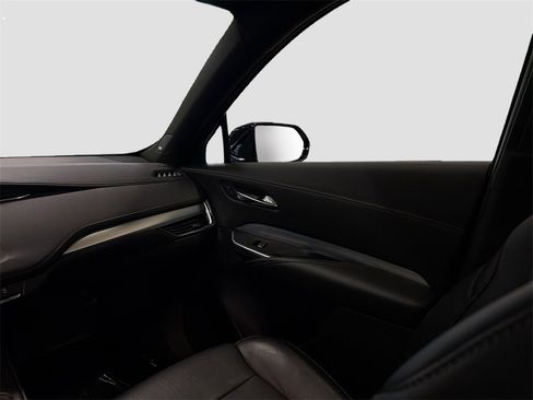 Used 2020 Cadillac XT4 Premium Luxury w/ Cold Weather Package image 23