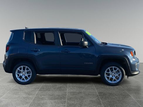 Used 2023 Jeep Renegade Latitude image 6