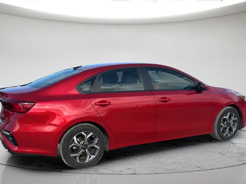 Used 2019 Kia Forte LXS FWD image 3