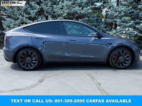 Used 2022 Tesla Model Y Performance AWD/4WD image 10