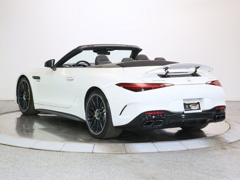 Used 2022 Mercedes-Benz SL 55 AMG 4MATIC w/ Driver Assistance Package image 3