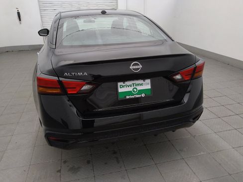 Used 2025 Nissan Altima 2.5 SV FWD image 6