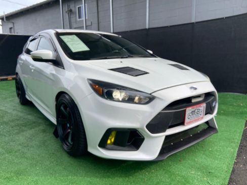 Used 2016 Ford Focus RS AWD/4WD image 2