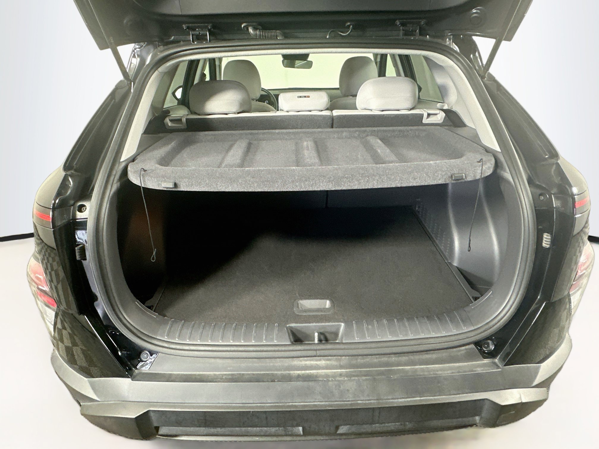 Used 2025 Hyundai Kona SEL FWD image 27