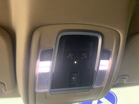 Used 2020 RAM 1500 Laramie RWD image 26