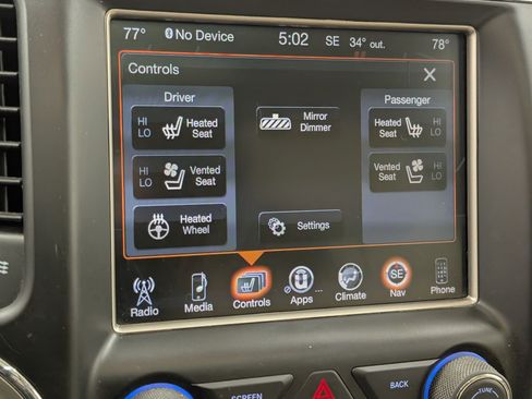 Used 2015 Jeep Grand Cherokee Overland image 28