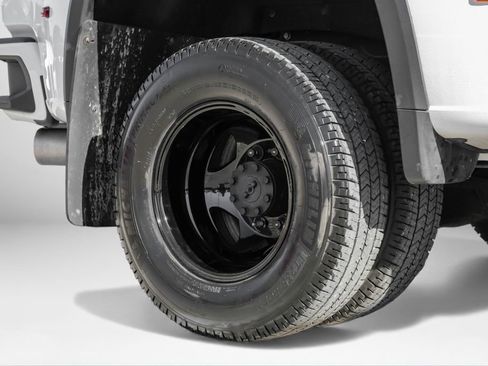 Used 2024 Chevrolet Silverado 3500 High Country w/ High Country Premium Package image 53