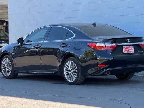 Used 2015 Lexus ES 350 w/ Luxury Package image 7