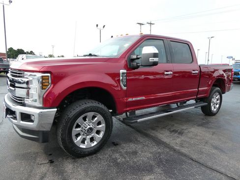 Used 2019 Ford F250 Lariat w/ Lariat Ultimate Package AWD/4WD image 8