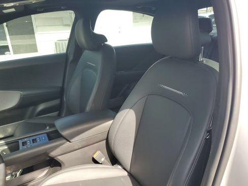 Used 2023 Hyundai Ioniq 6 Limited RWD image 11
