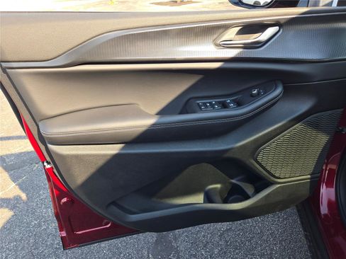 Used 2025 Jeep Grand Cherokee L Altitude image 21