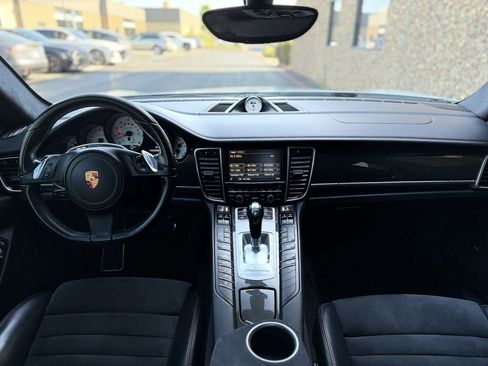 Used 2016 Porsche Panamera GTS AWD/4WD image 21