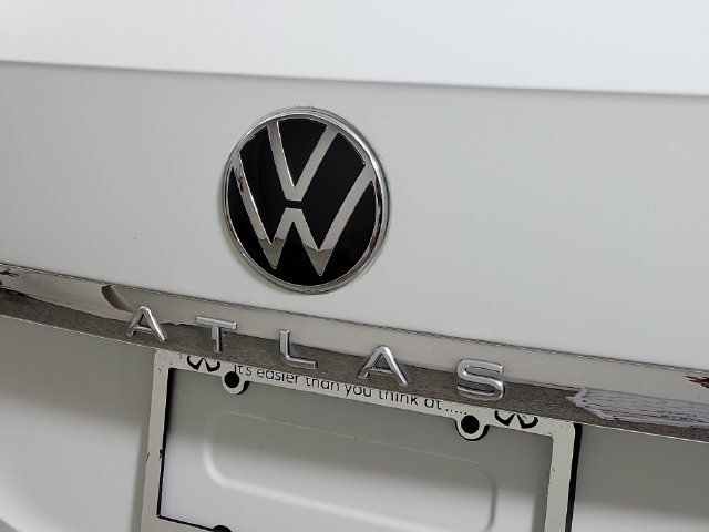 Used 2023 Volkswagen Atlas Cross Sport SE AWD/4WD image 6