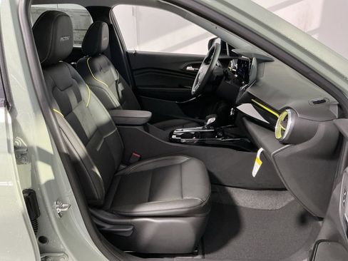 New 2026 Chevrolet Trax ACTIV w/ Sunroof Package image 33
