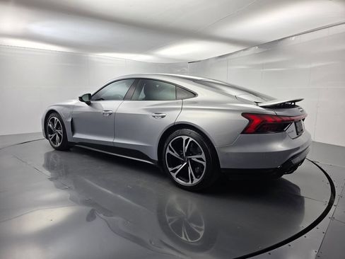 Used 2022 Audi e-tron GT Prestige AWD/4WD image 6