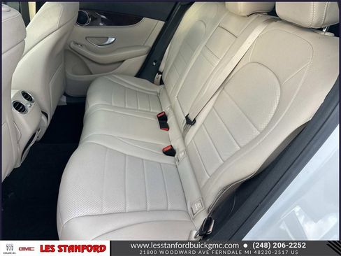 Used 2017 Mercedes-Benz GLC 300 4MATIC image 11