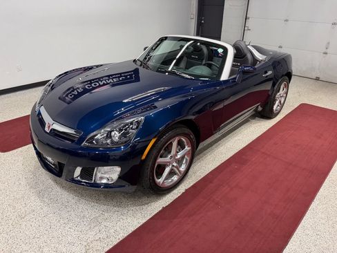 Used 2007 Saturn Sky Red Line RWD image 3