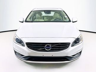 Used 2016 Volvo V60 T5 Platinum video 2