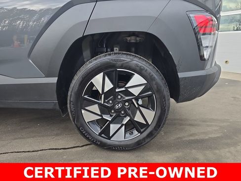 Used 2025 Hyundai Kona SEL AWD/4WD image 35