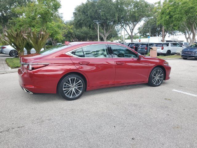 Used 2024 Lexus ES 350 w/ Premium Package FWD image 6