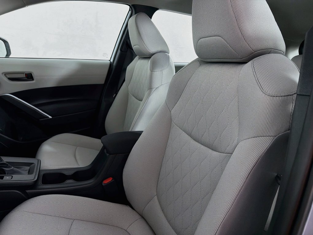 New 2026 Toyota Corolla Cross L FWD image 32