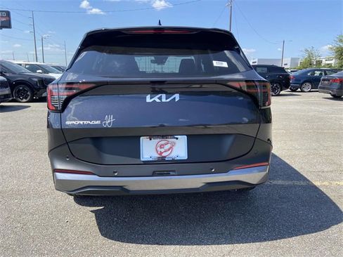 New 2026 Kia Sportage EX image 3