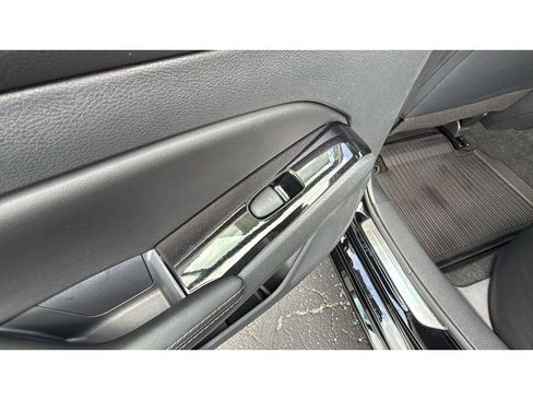 Used 2023 Nissan Altima 2.5 SL AWD/4WD image 36