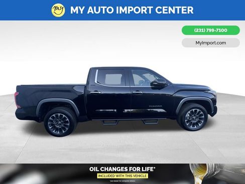 Used 2025 Toyota Tundra Limited AWD/4WD image 7