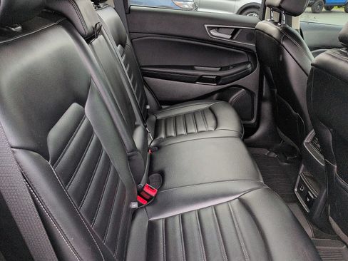 Used 2022 Ford Edge SEL w/ Convenience Package AWD/4WD image 11