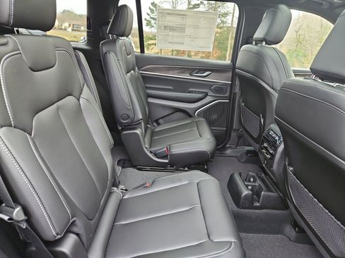 New 2026 Jeep Grand Cherokee L Limited image 17