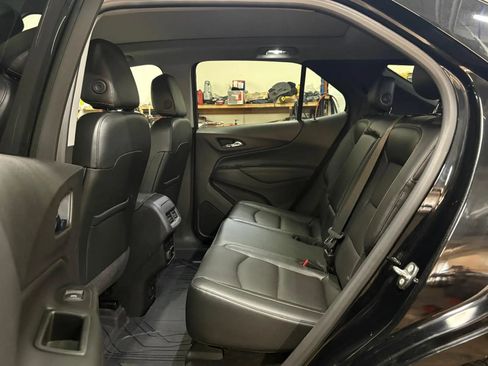 Used 2018 Chevrolet Equinox Premier AWD/4WD image 24