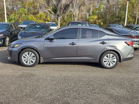 Used 2024 Nissan Sentra S image 5