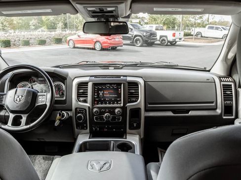 Used 2019 RAM 1500 Classic SLT w/ Black Appearance Group image 8