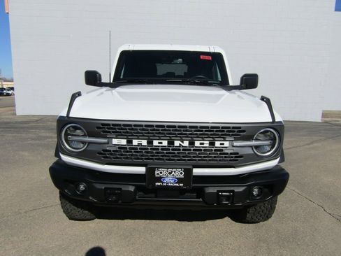 Used 2025 Ford Bronco Badlands AWD/4WD image 3