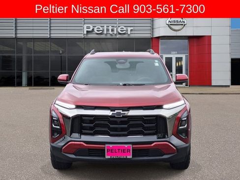 Used 2025 Chevrolet Equinox ACTIV w/ Safety and Technology Package FWD image 2