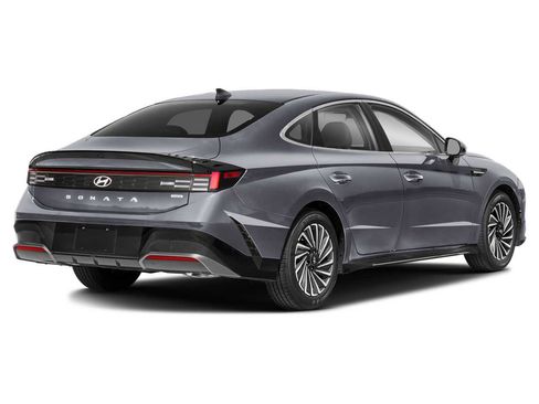 Used 2025 Hyundai Sonata SEL FWD image 2
