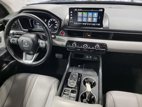 Certified 2025 Honda Pilot EX-L image 28